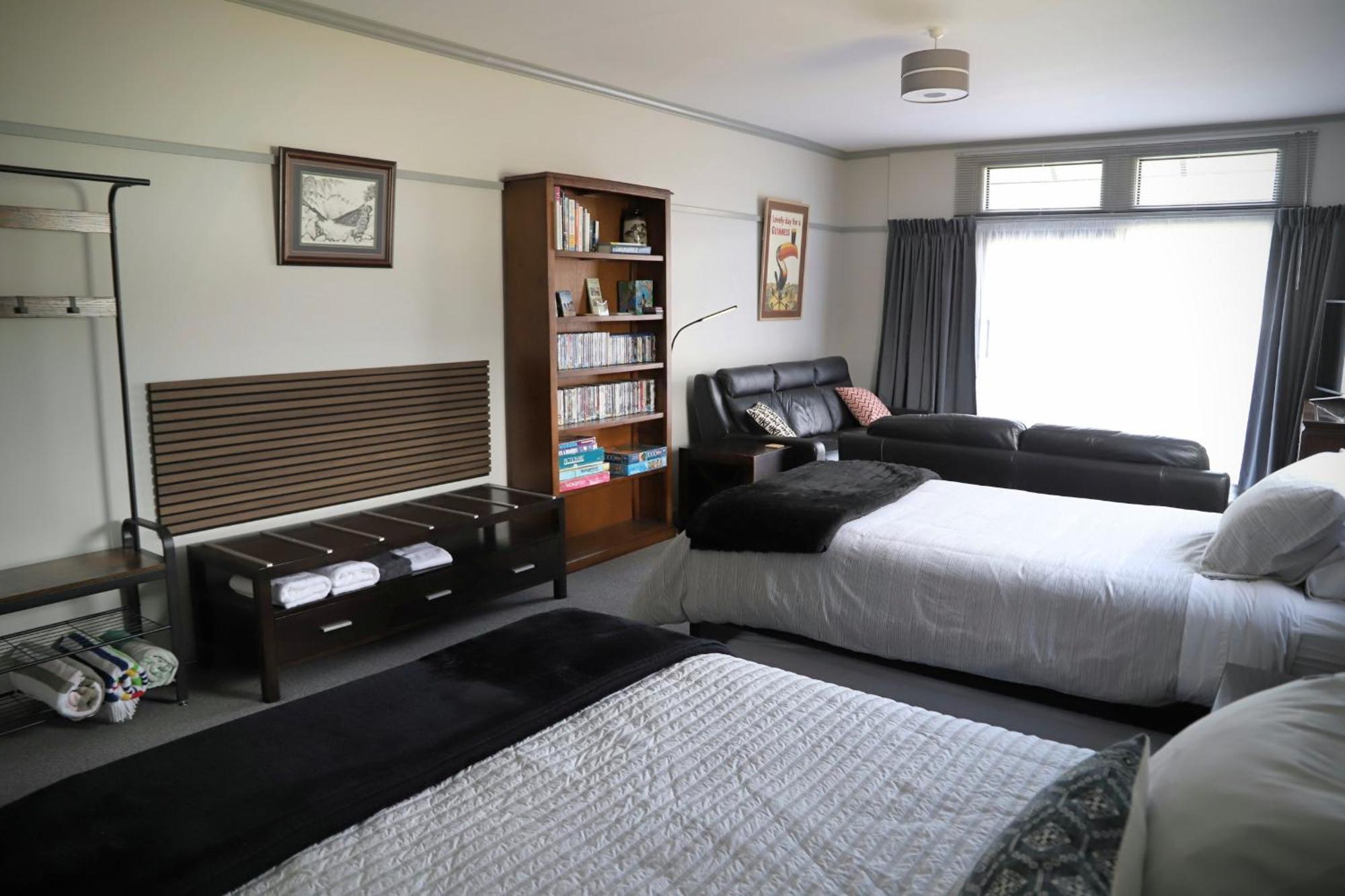 Catnap Cottage, Newly Renovated Manapouri Exterior foto